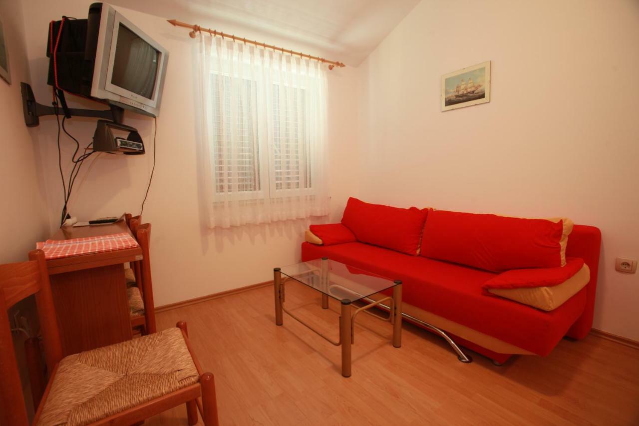 Apartments Goga Башка Екстер'єр фото