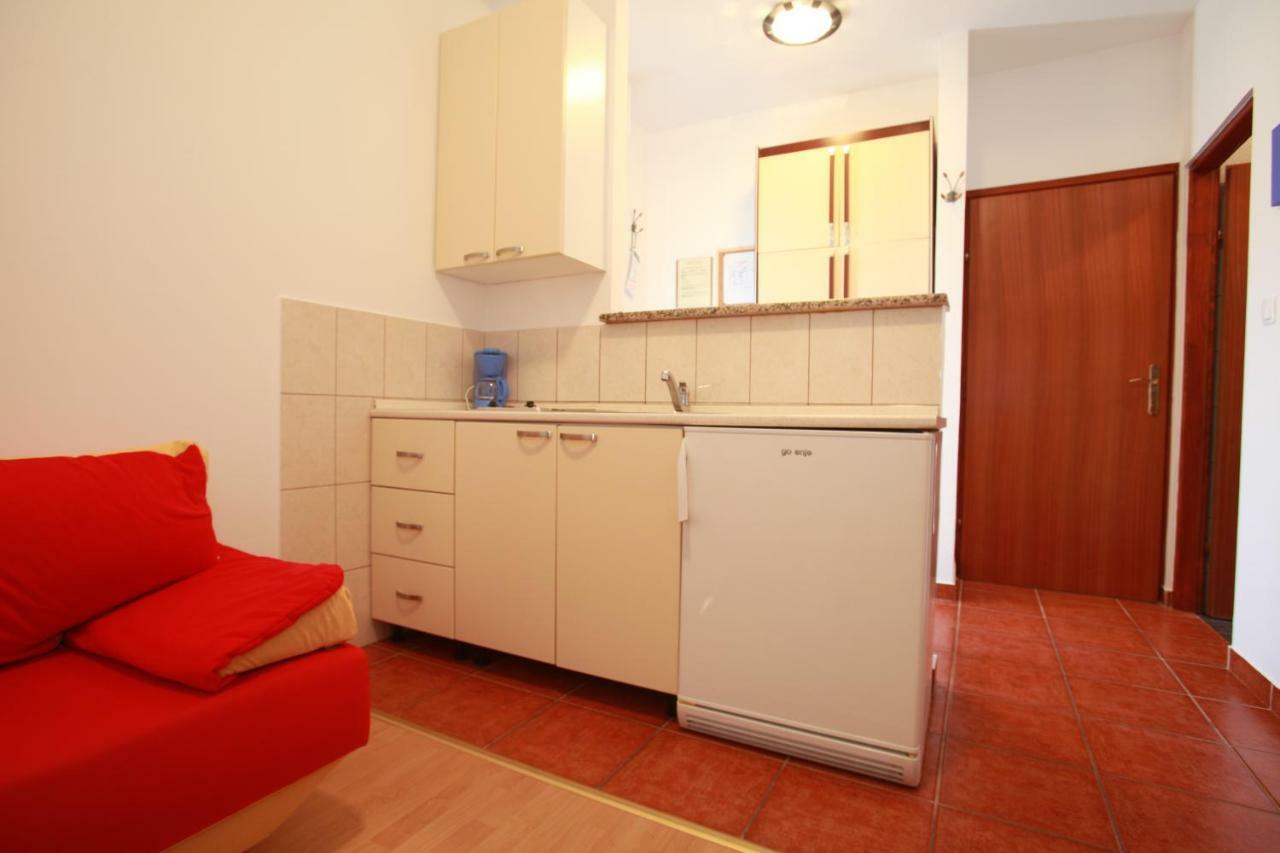 Apartments Goga Башка Екстер'єр фото