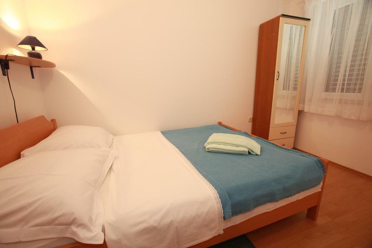 Apartments Goga Башка Екстер'єр фото