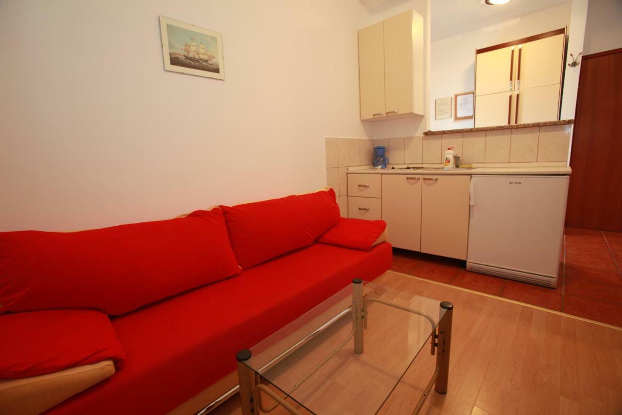 Apartments Goga Башка Екстер'єр фото