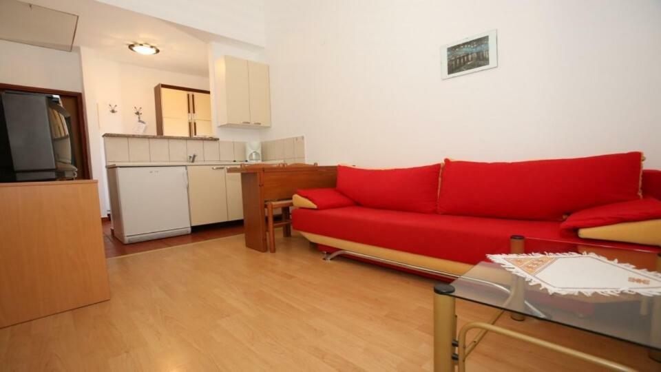 Apartments Goga Башка Екстер'єр фото
