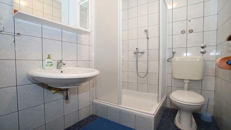 Apartments Goga Башка Екстер'єр фото