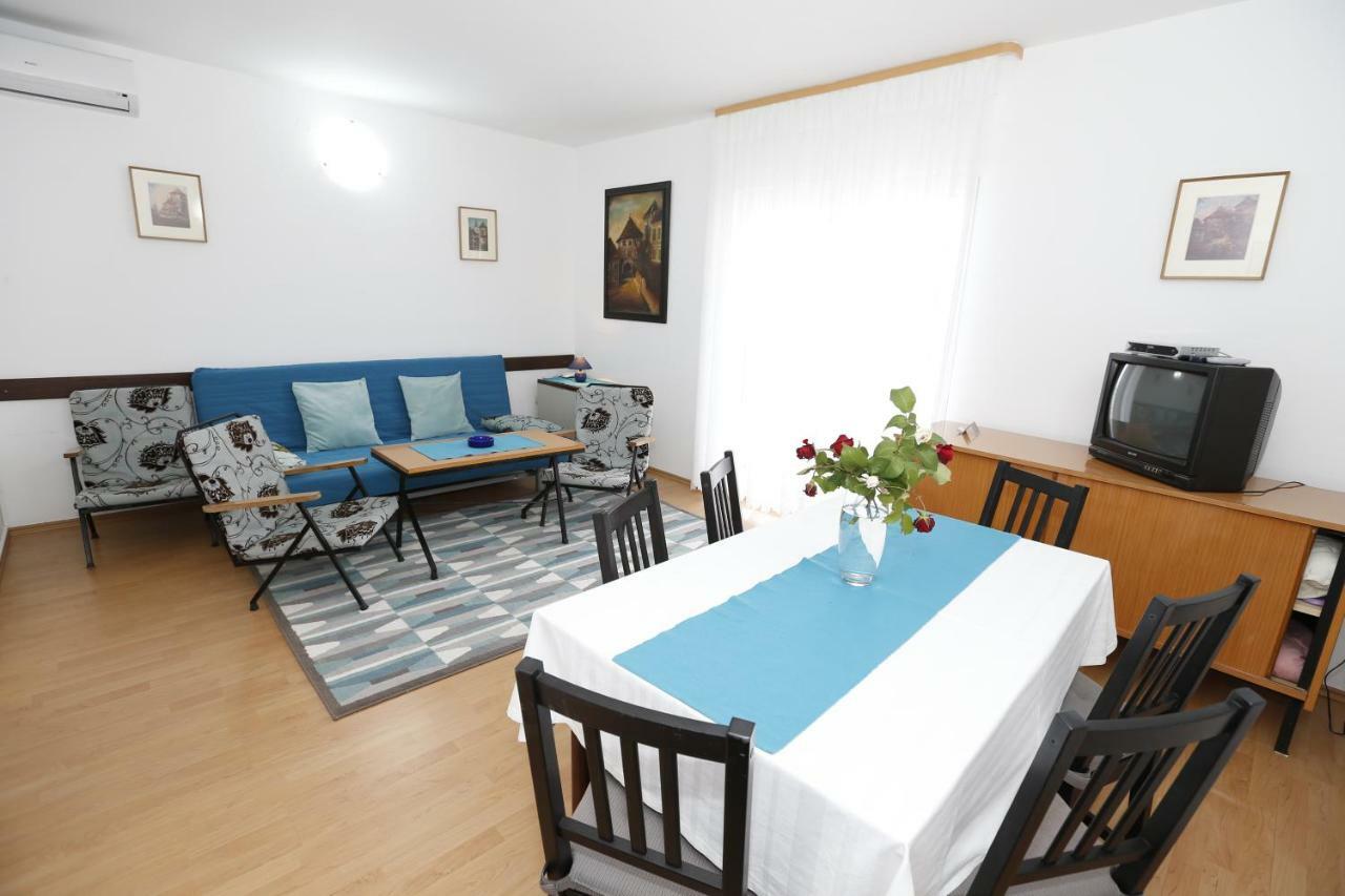Apartments Goga Башка Екстер'єр фото
