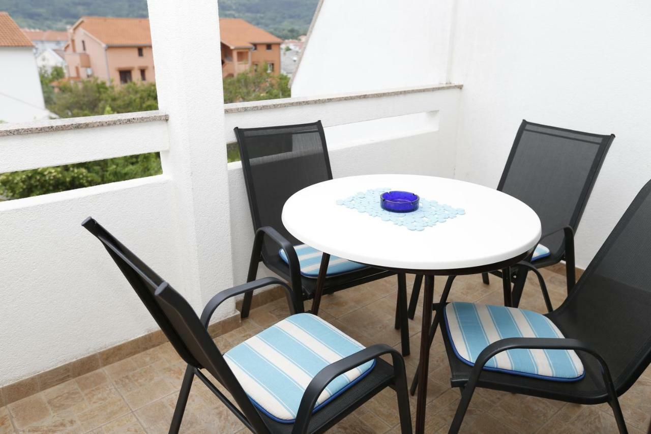 Apartments Goga Башка Екстер'єр фото