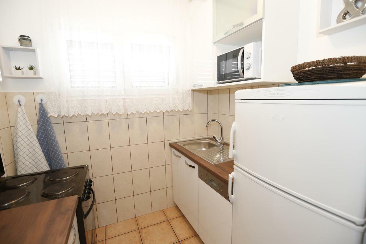 Apartments Goga Башка Екстер'єр фото